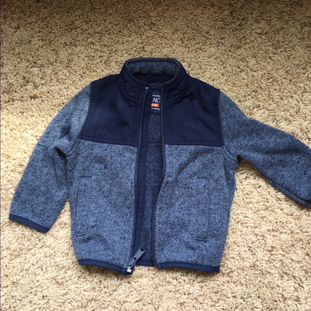 The children’s place sweater 12-18 months